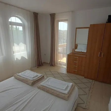 Apartament Kasandra D10 *